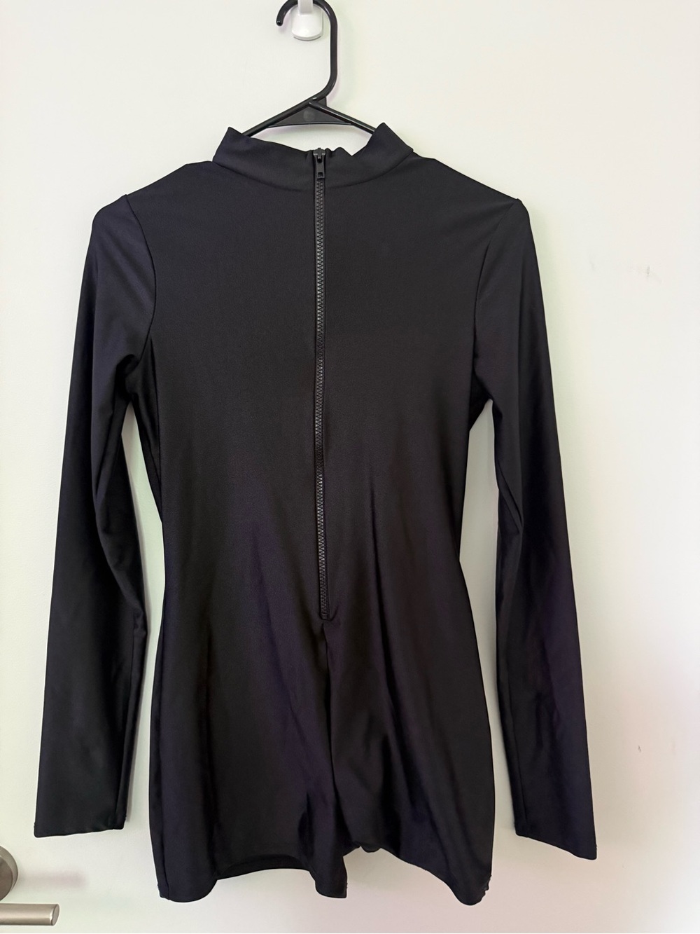 Black Long Sleeve Zip-Front Women's Top